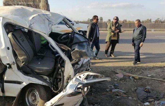 إصابة 10 أشخاص في حادث انقلاب ميكروباص بطريق الفيوم الصحراوي