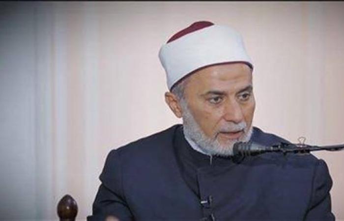 يسري جبر يوضح حديث "مَن أخذه بسخاوة نفس" ويبين معاني القناعة والفتنة بالدنيا