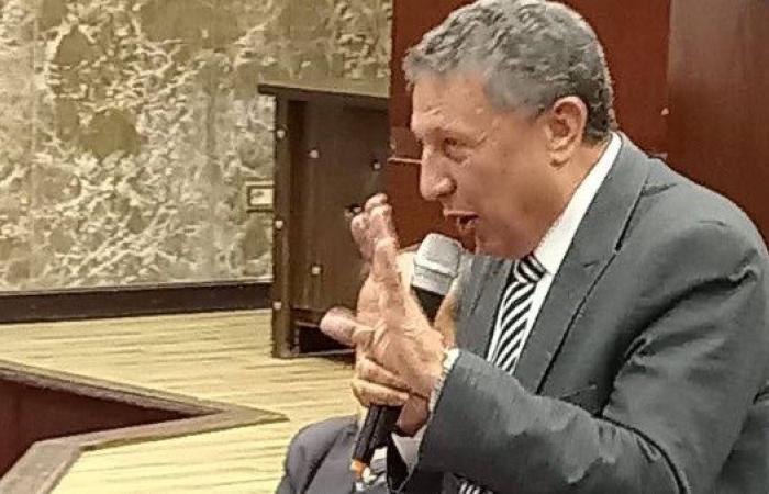 تعليم البحيرة يناقش آليات تطبيق شهادة البكالوريا المصرية الجديدة