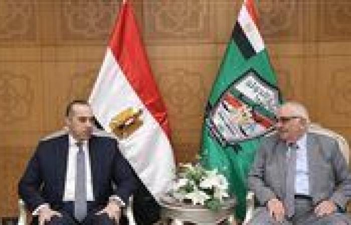 بالبلدي: قضايا
      الدولة
      تستقبل
      المستشار
      محمود
      فوزي