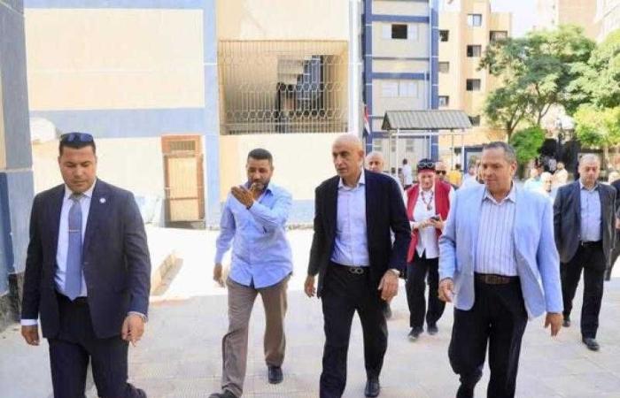 وزير التربية والتعليم يتفقد مواقع إنشائية لعدد من المدارس الجديدة بالمرج