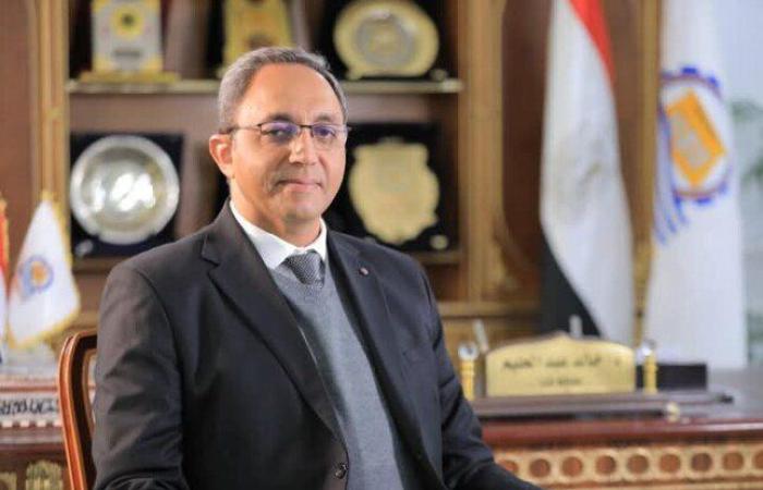 محافظ قنا يناقش الخطة الاستثمارية الجديدة ويوجه بسرعة استكمال المشروعات المتعثرة