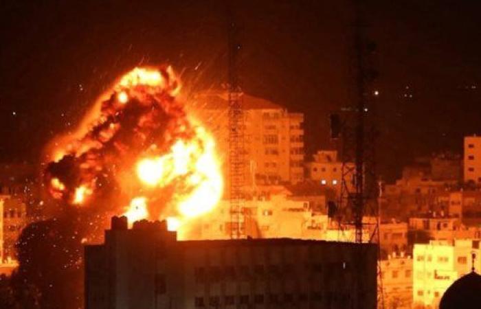 70 شهيدًا فلسطينيًا منذ الفجر بنيران وغارات الاحتلال الإسرائيلي على غزة