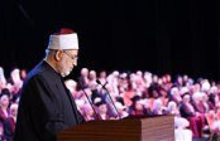 وكيل الأزهر يفتتح احتفالية تخريج الدفعة الـ ٥٣ طب الأزهر بنات