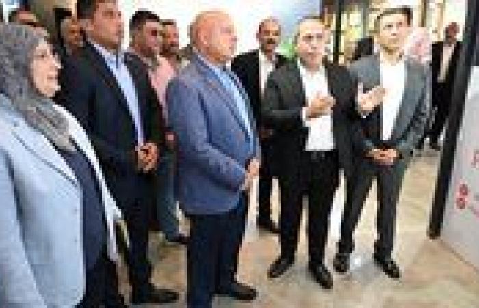 وزير الصناعة والنقل يتفقد 3 مصانع متخصصة في الصناعات الغذائية والمعدنية ومواد البناء بمدينة العبور الصناعية بمحافظة القليوبية