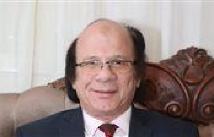 لطالب الثانوية العامة ٢٠٢٥.. كيف تتجنب التسرع والضغط الاجتماعي في اختيارك للكلية؟