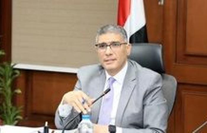 محافظ الجيزة يترأس اجتماع مجلس إدارة الجهاز التنفيذي لمشروع استهلاك الطرق