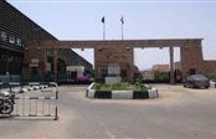 محافظ أسوان: كافة التسهيلات لإستقبال قطار الأخوة السودانيين لنقلهم مباشرة بأتوبيسات لمدينة أبوسمبل تمهيدًا لعبورهم وعودتهم لبلادهم