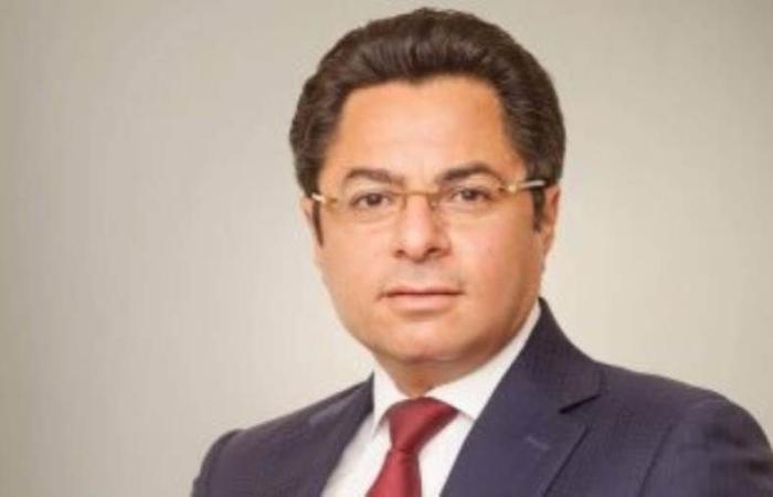 على الهواء .. خالد أبو بكر يتعرض لأزمة صحية مفاجئة