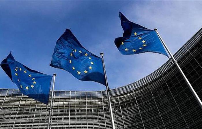 "واشنطن بوست": الدول الأوروبية وضعت آلية جديدة لتوريدات الأسلحة لأوكرانيا