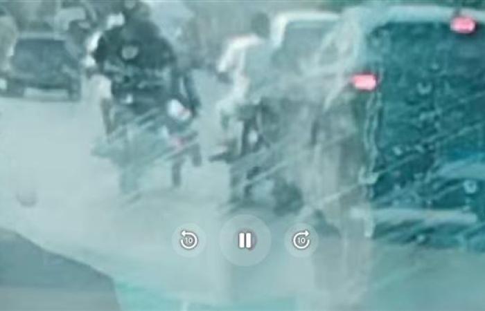 بالفيديو.. حركات استعراضية متهورة لقائدي دراجات نارية بطريق القاهرة - الإسكندرية الزراعي