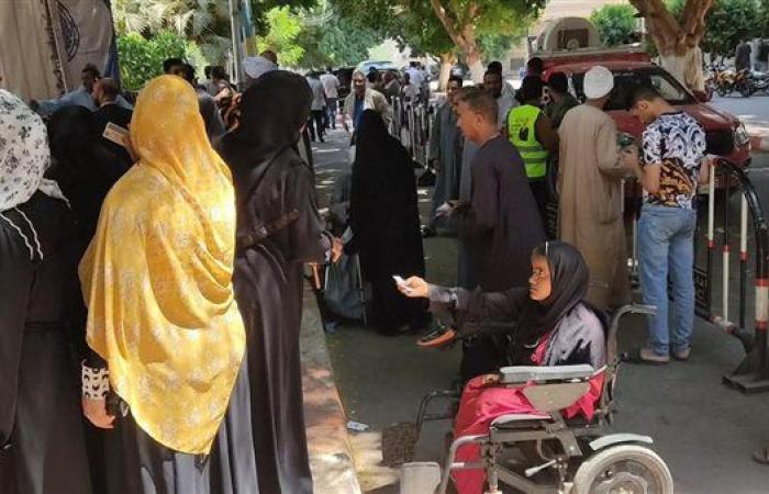 التنسيقية: المرأة المصرية بطل المشهد.. إقبال الناخبين على لجان الاقتراع في الساعات الأخيرة من انتخابات الشيوخ بقنا