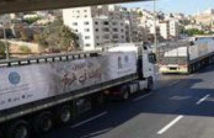 نحو 400 دولار.. إسرائيل تفرض رسوما على كل شاحنة مساعدات تعبر من الأردن إلى غزة