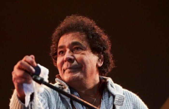 كشف آخر تطورات الحالة الصحية لـ محمد منير «فيديو»