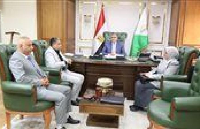 "النجار" يكلف بتحسين مستوى الخدمات التعليمية وسرعة البت في طلبات وشكاوى أولياء الأمور