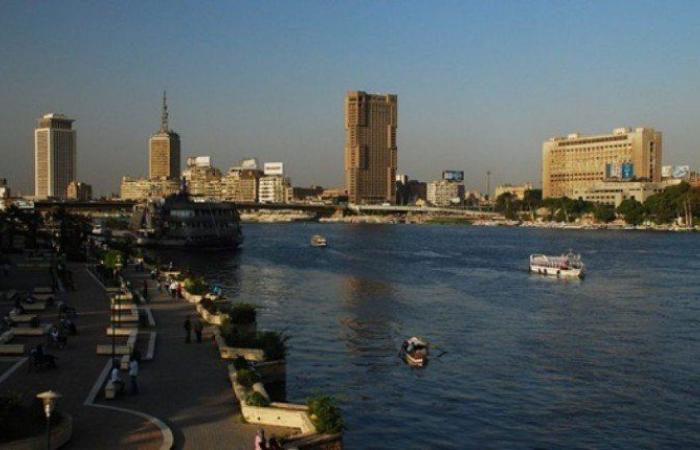 طقس مصر المتوقع غدا الأربعاء.. أجواء حارة نهاراً رطبة ليلاً مع سحب ونشاط للرياح