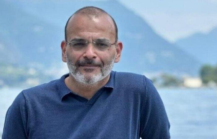 وعكة صحية تحرم أيمن بهجت قمر من حضور تكريم والده بدار الأوبرا