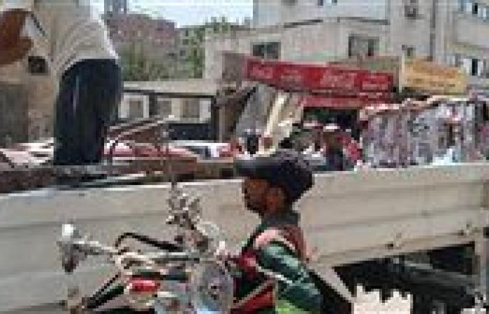 رفع 450 حالة إشغال وتعدٍ من الباعة المفترشين للطريق العام والمحال والمنشآت التجارية بالعمرانية