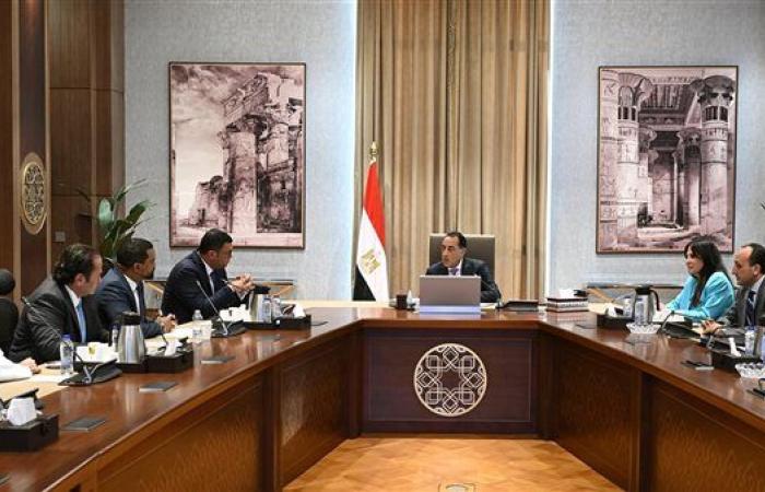 مدبولي يستعرض مقترحات أحد التحالفات العالمية لإدارة حي المال والأعمال بالعاصمة الإدارية