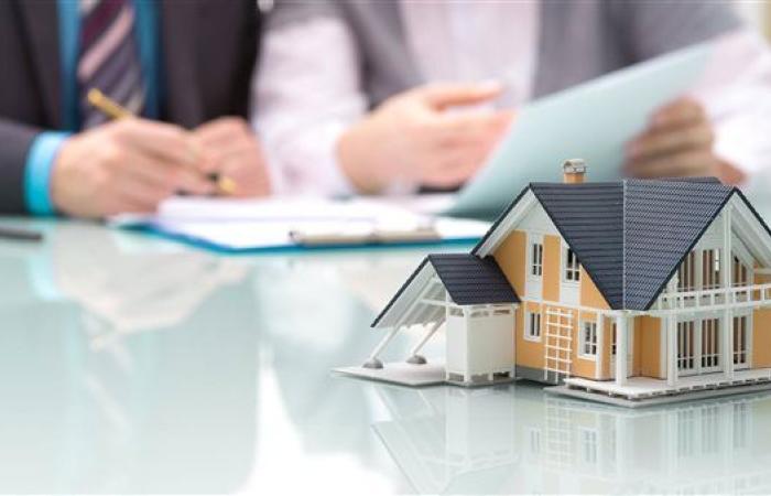 انهيار الدولار يضرب سوق العقارات.. هل حان الوقت لشراء شقة الأحلام؟