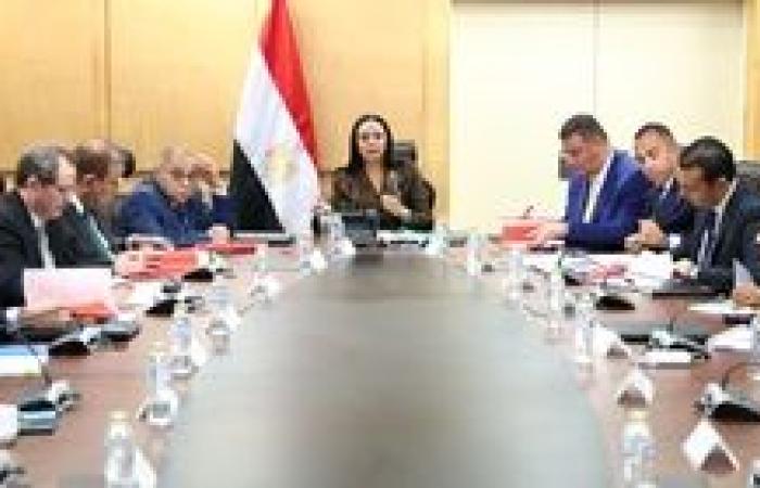 مايا مرسى  تترأس اجتماع مجلس إدارة صندوق دعم مشروعات الجمعيات والمؤسسات الأهلية