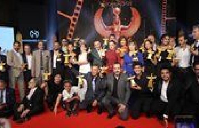 بالصور تكريم نجوم دراما رمضان في الدورة الـــ 13 لـــ مهرجان همسة للادب والفنون