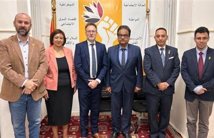 الحزب المصري الديمقراطي الاجتماعي يستقبل السفير الكندي بالقاهرة