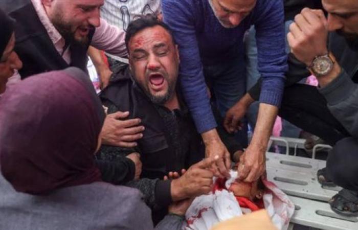 استشهاد 3  فلسطنيين في قصف إسرائيلي على منزل في مخيم النصيرات وسط قطاع غزة