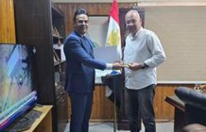 نائب رئيس مجلس الوزراء ووزير الصحة يصدر قرارًا بتكليف عبدالساتر رئيسًا للإدارة المركزية للمشروعات