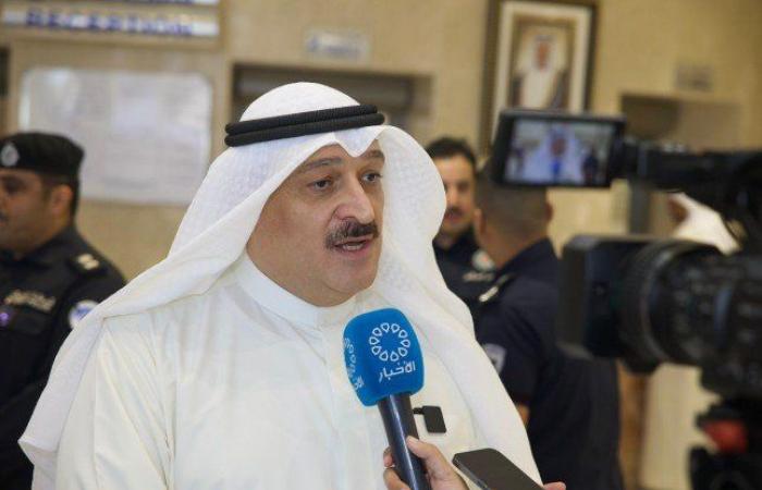 الكويت.. وزير الصحة يفتتح مركز الحوادث والطوارئ في مدينة المطلاع السكنية