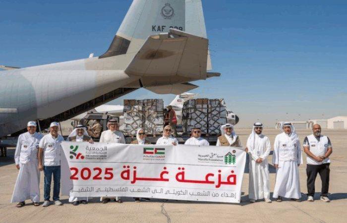 وصول الطائرة العاشرة من الجسر الجوي الإغاثي الكويتي إلى مدينة العريش المصرية