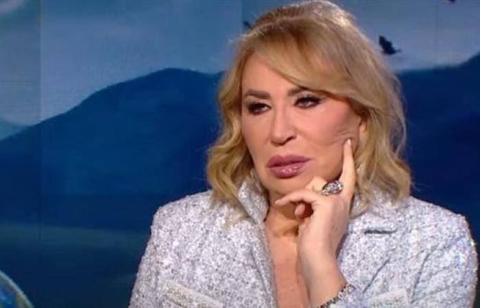 المخرجة إيناس الدغيدي تتزوج للمرة الثانية بعمر الـ 72 عاماً