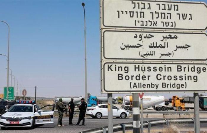 مقتل جنديين إسرائيليين في هجوم مسلح عند جسر الملك حسين