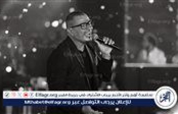 عمرو دياب يتألق في حفل خاص بسفح الأهرامات