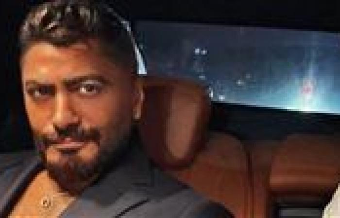 أول ظهور لـ تامر حسني بعد تعافيه من الكسر في قدمه.. صور