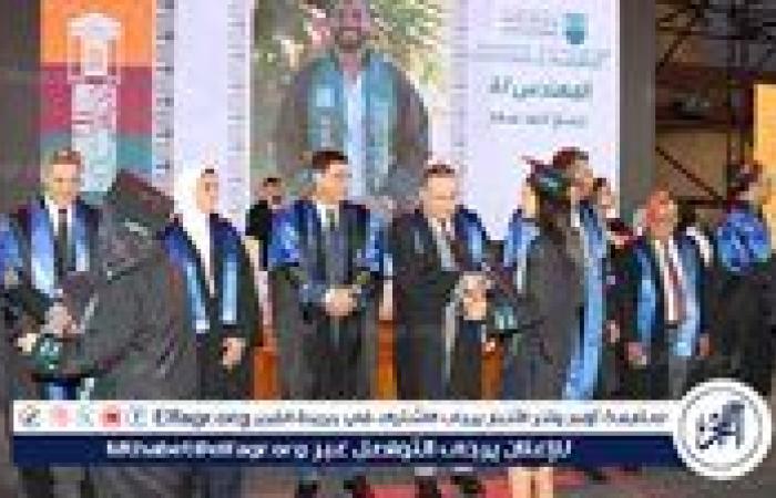 رئيس جامعة الإسكندرية يشهد حفل تخرج الدفعة 79 بكلية الهندسة
