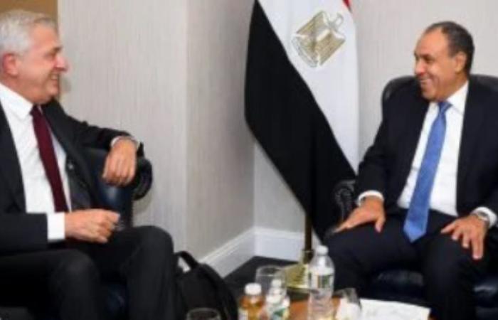 وزير الخارجية يلتقى بالمُفوض السامى للأمم المتحدة لشئُون اللاجئين