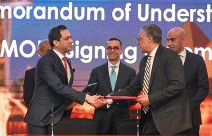 وزير الاستثمار يشهد توقيع عدد من الاتفاقيات ...