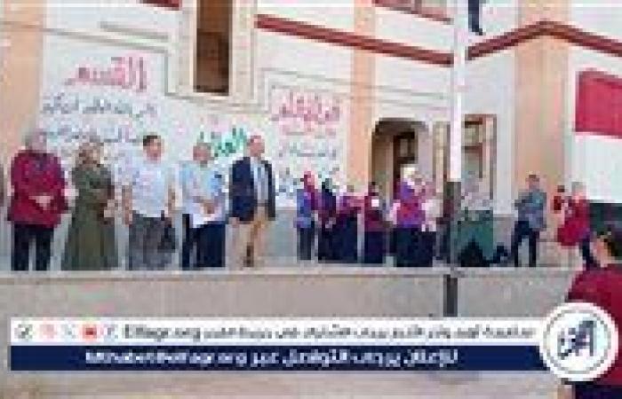 "بكلمة موحدة "مدارس أسيوط تستقبل الطلاب فى أول أيام العام الدراسى الجديد