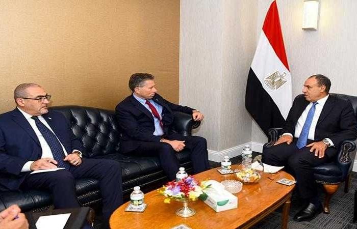وزير الخارجية يلتقى مع وكيل الأمين العام للشئون الإنسانية في نيويورك