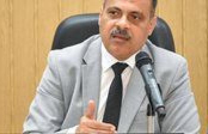 محافظ الشرقية يُقرر إحالة العاملين المقصرين في عملهم بالمنشآت الخدمية للتحقيق ببلبيس ومشتول السوق