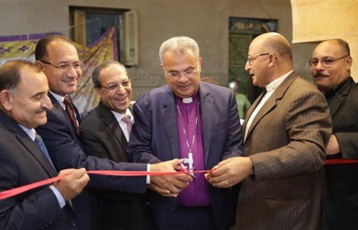 القس أندريه زكي يشارك في افتتاح الكنيسة الإنجيلية بعزبة شاهين بالمنيا بعد تجديدها