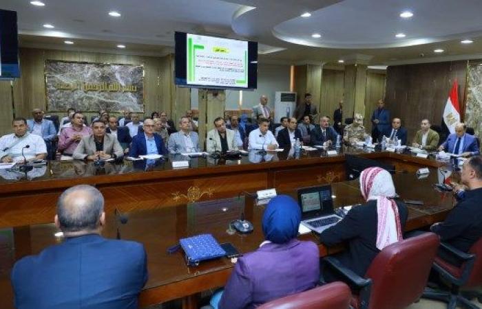تنفيذ مشروعات الخطه الإستثماريه الحاليه علي طاولة المناقشات بكفرالشيخ