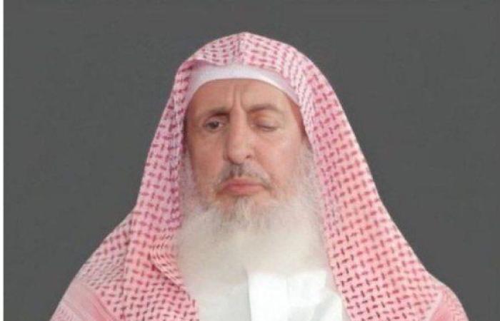 إقامة صلاة الغائب على مفتي السعودية في الحرمين وجميع مساجد المملكة