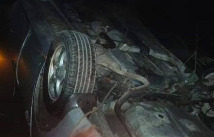 مصرع زوجين وإصابة طفلهما في انقلاب سيارة بترعة على الطريق الزراعي بدمنهور