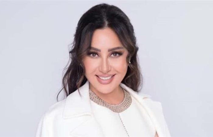 لطيفة تتبرع لترميم مسجد منوبة بتونس