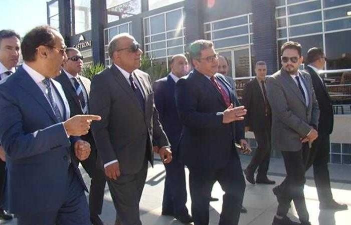 وزير قطاع الأعمال العام في زيارة مفاجئة لشركة مصر الجديدة للإسكان والتعمير