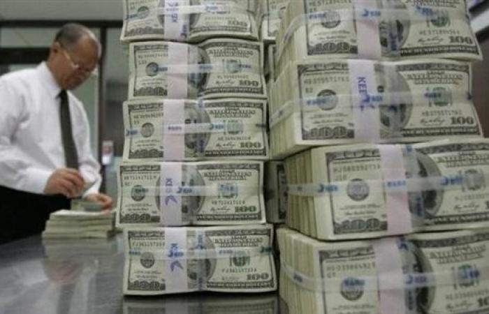 ارتفاع أسعار الدولار أمام الجنيه بالبنوك اليوم الأربعاء