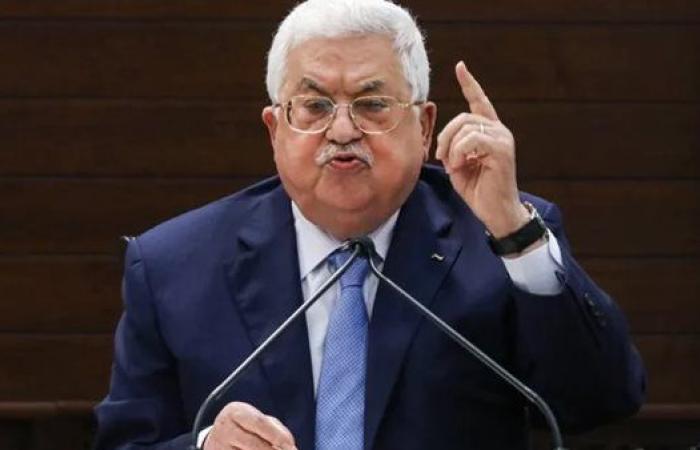 محمود عباس: الشعب الفلسطينى يواجه حرب إبادة جماعية فى قطاع غزة