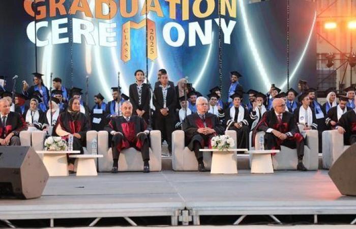وزير التعليم العالي يشهد حفل تخرج كلية الهندسة جامعة عين شمس